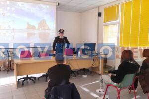 I Carabinieri hanno incontrato gli studenti di Villadose 
