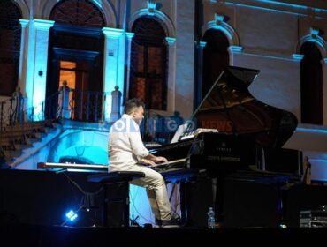Tra Ville e Giardini, Paolo Buonvino incanta Fiesso Umbertiano: «Restare umani» attraverso la musica